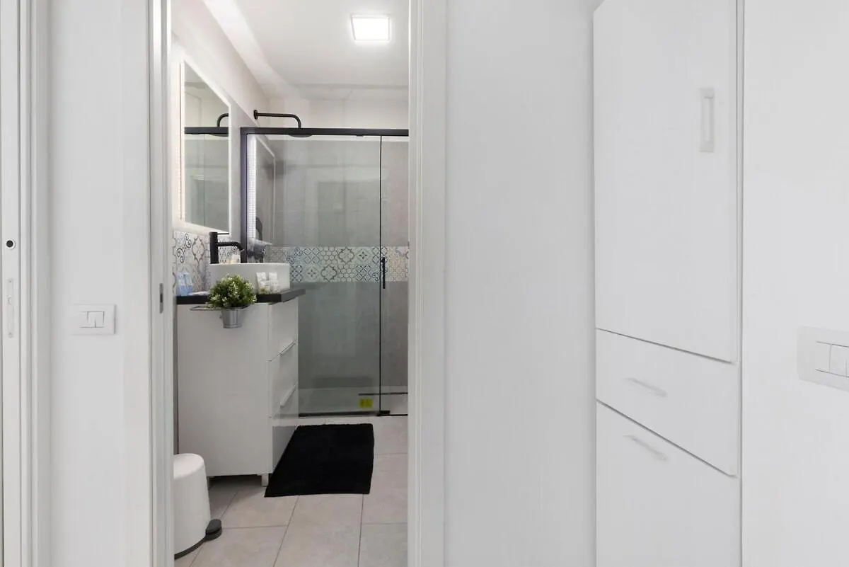 アパート Elegant Junior Home Milano Ac & Fast Wi-Fi